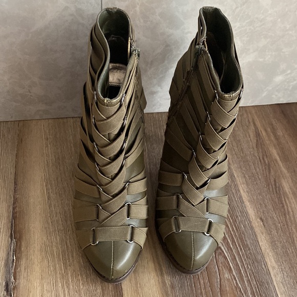 Steve Madden army green booties sz 10 - Picture 6 of 12